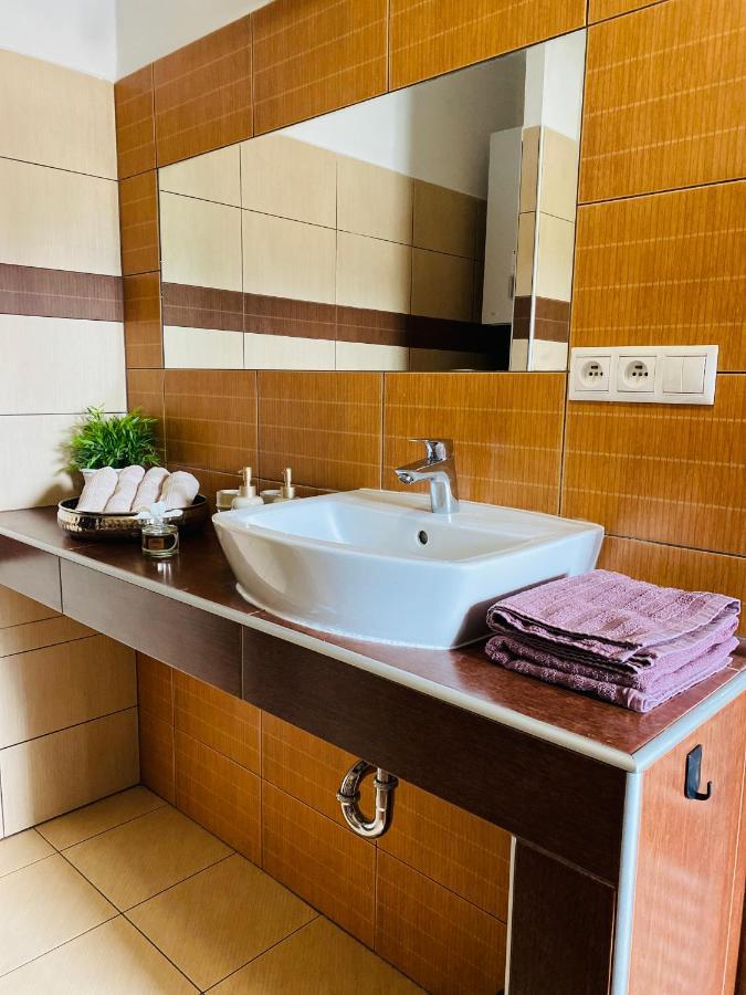 Apartment Mira Ружомберок Экстерьер фото